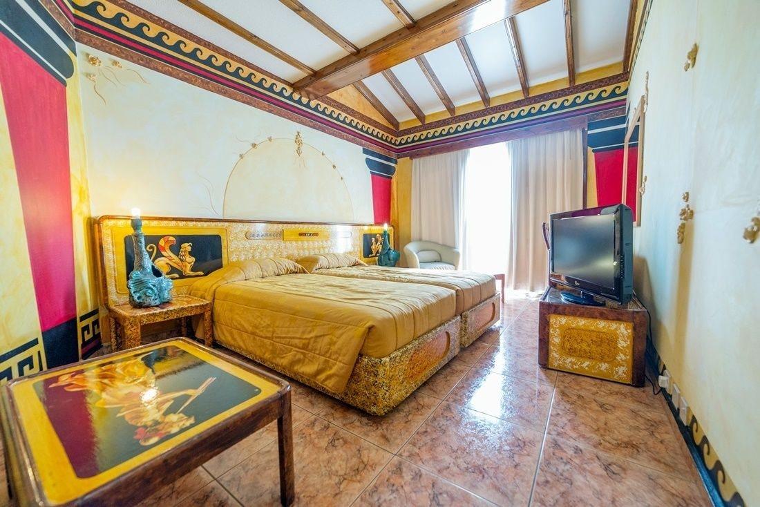 Roman Boutique Hotel Paphos Ngoại thất bức ảnh