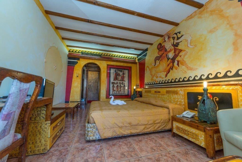 Roman Boutique Hotel Paphos Ngoại thất bức ảnh