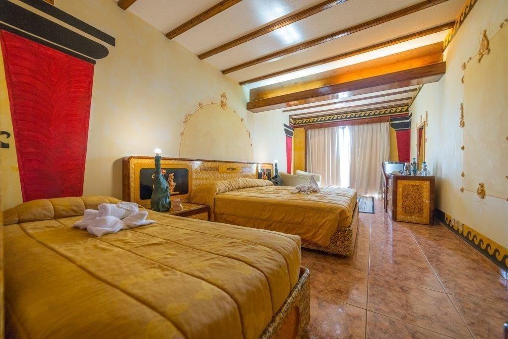 Roman Boutique Hotel Paphos Ngoại thất bức ảnh