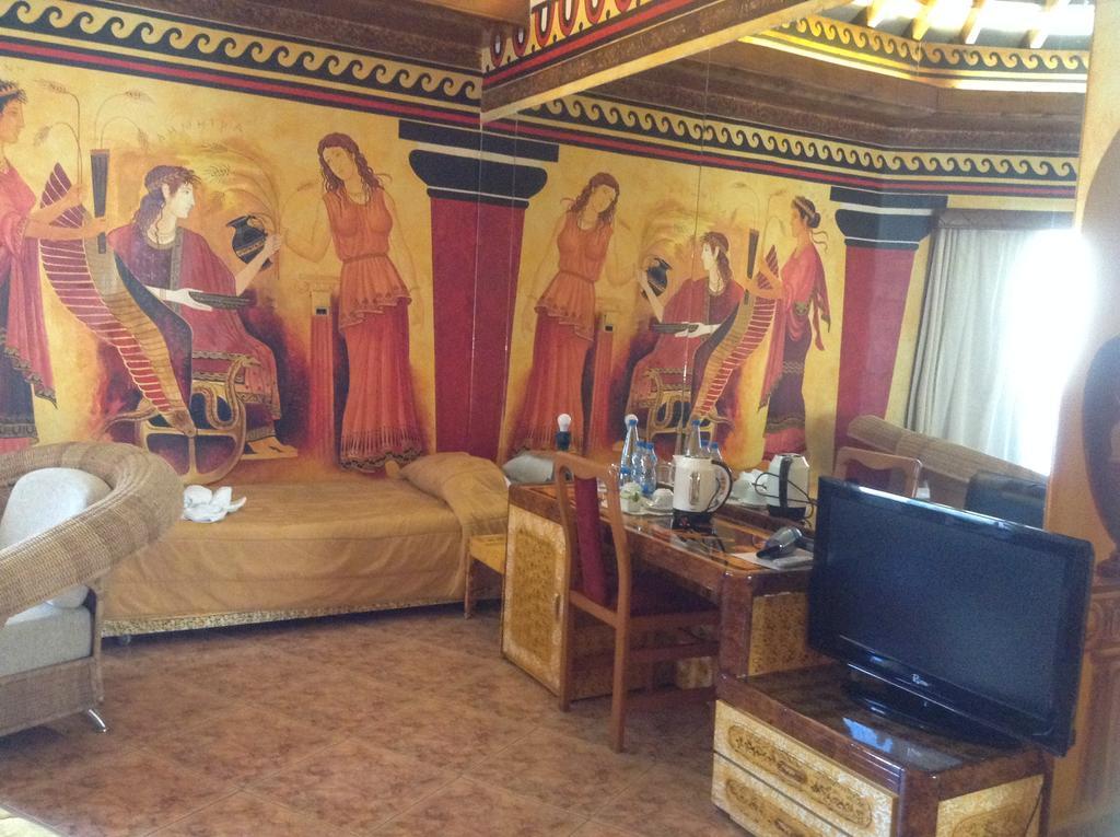 Roman Boutique Hotel Paphos Ngoại thất bức ảnh
