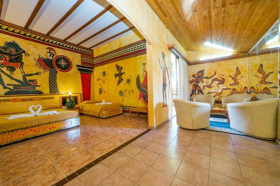 Roman Boutique Hotel Paphos Ngoại thất bức ảnh